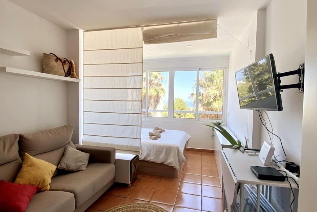 La Ventana De Puerto Marina Apartamento *
